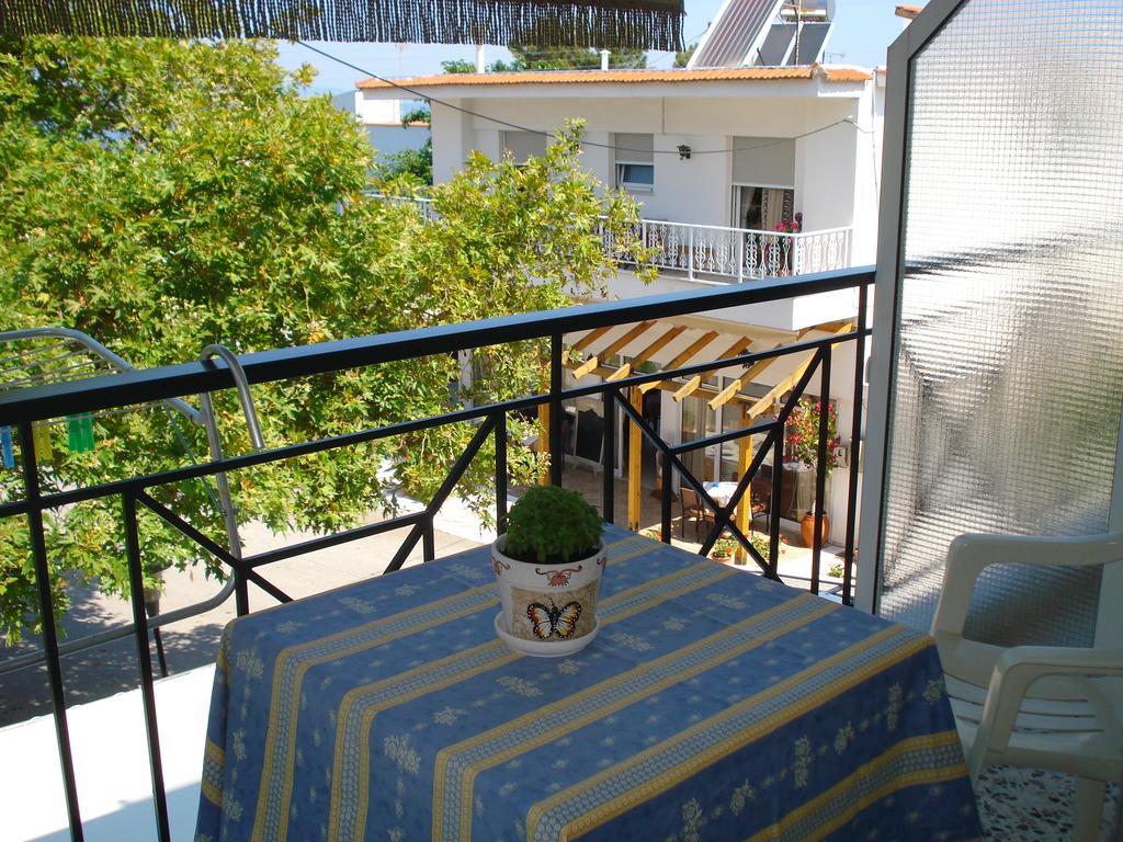Appartement Anna Georgiou à Skala Sotiros Extérieur photo